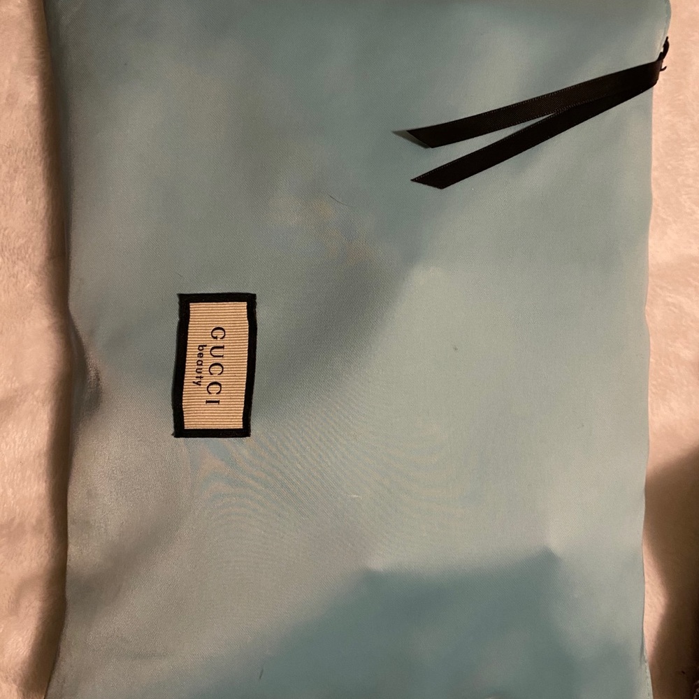 GUCCI beauty bag